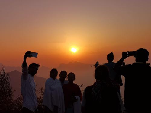 Kolukkumalai Munnar Tour