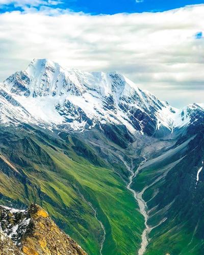 THE MAGNIFICENT ROOPKUND