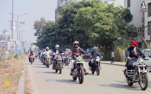 The Distinguished Gentleman's Ride : Pune Chapter