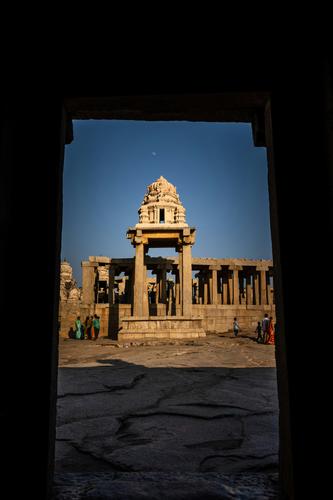 Explore Lepakshi Temple, Adiyogi Laser Show, Dam, Jatayu theme park