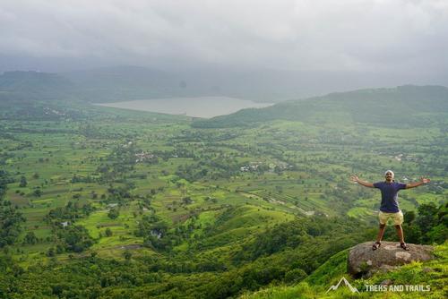 Kaas Plateau Tour 2024 from Pune and Thoseghar Waterfall