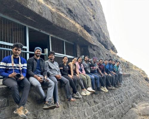 JIVDHAN FORT VANARLINGI VALLEY CROSSING AND RAPPELLING