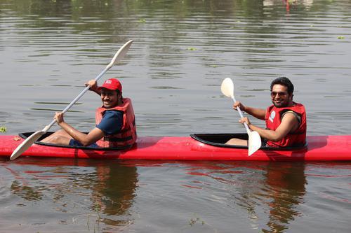 Lets Go Kayaking : Fitato Exclusive