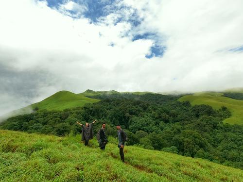 Bandaje Falls Trek via Ballarayana Durga Fort